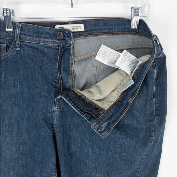 Levi's 512 Perfectly Slimming Jeans Woman's 33x32 Embroidered Straight Leg Blue - Picture 7 of 15